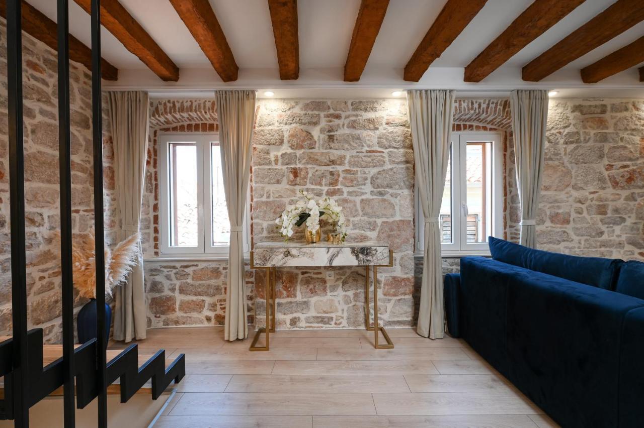 Royal Primera Apartment *